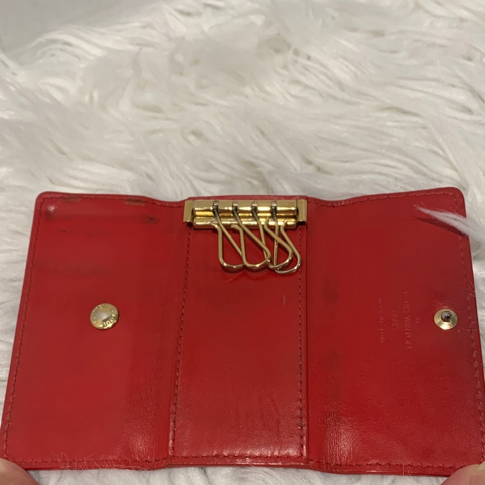 Louis Vuitton Cherry Red Patent Leather Key Holder - Picture 10 of 14